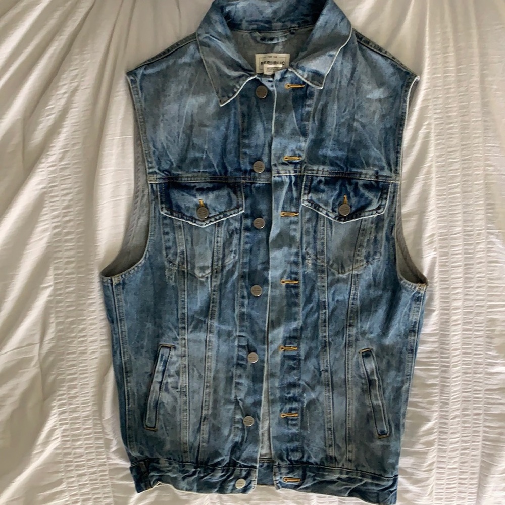 For the Republic jean vest size small